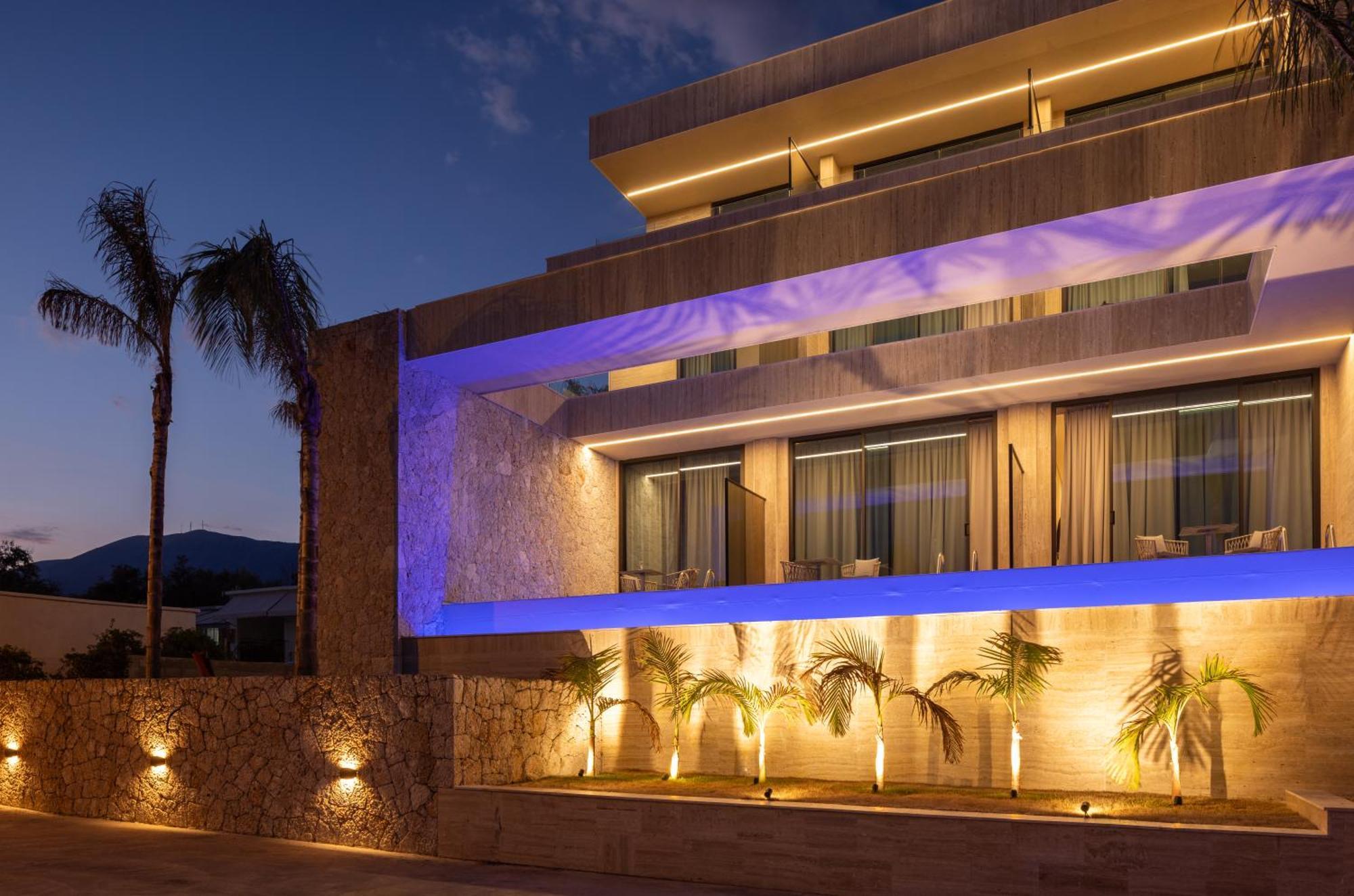 Beyond A Luxury Boutique Hotel Dhermi Bagian luar foto